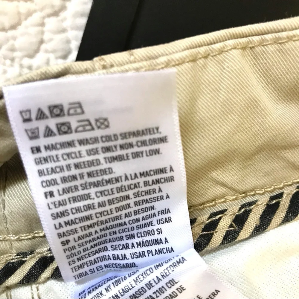 NWT American Eagle Lived In Khakis 32x33